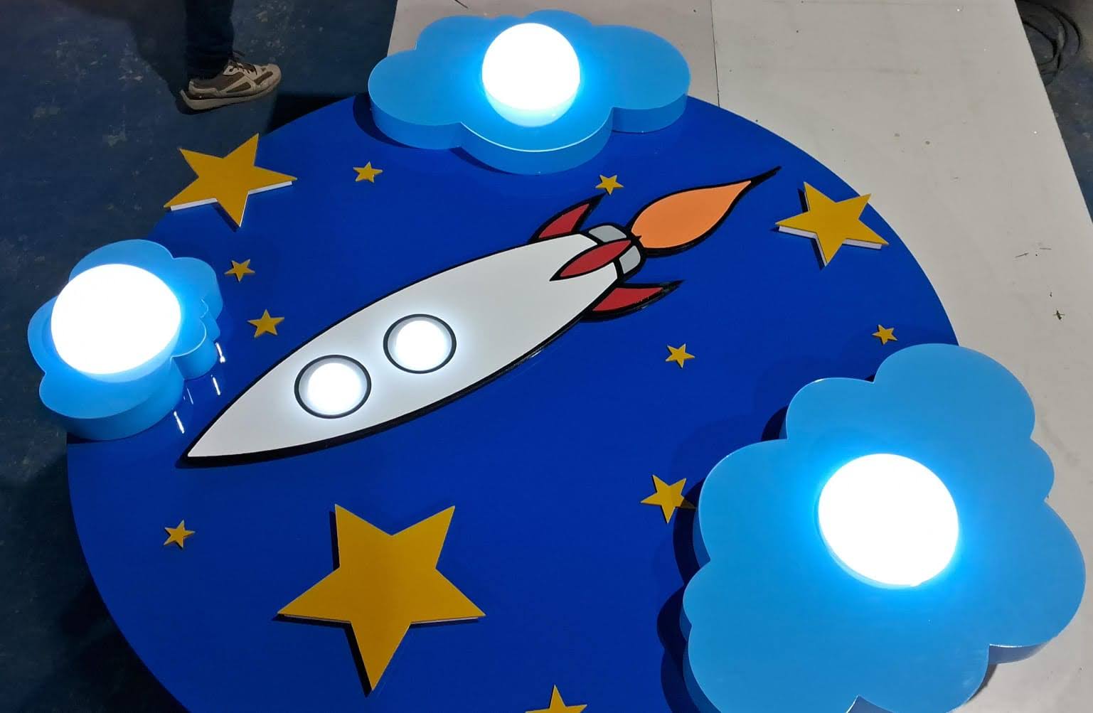 luminaria foguete.jpg